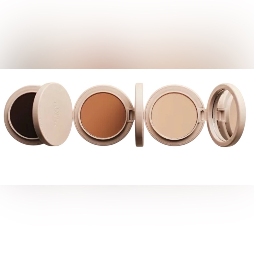 Kylie Cosmetics Natural Blur Powder Foundation 1W,3W,& 5WN Available New in Box